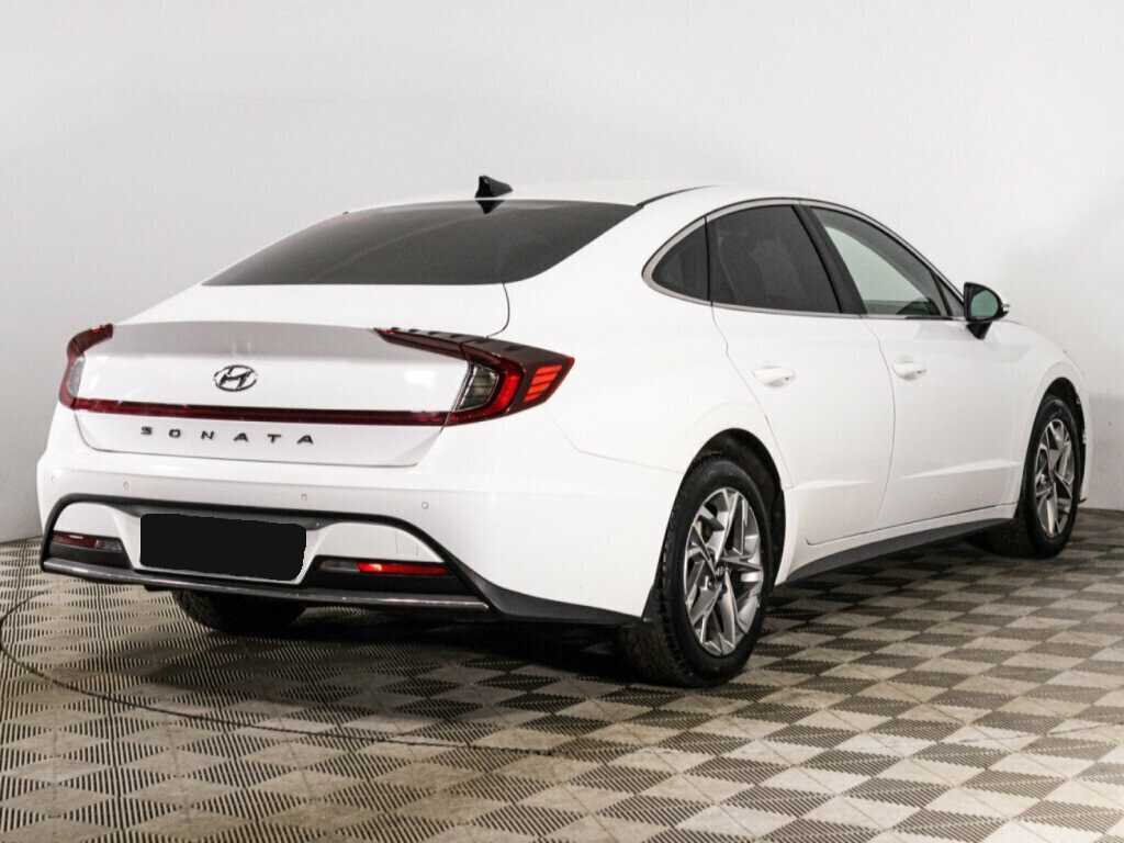 Купить Hyundai Sonata с пробегом. Фото: #4