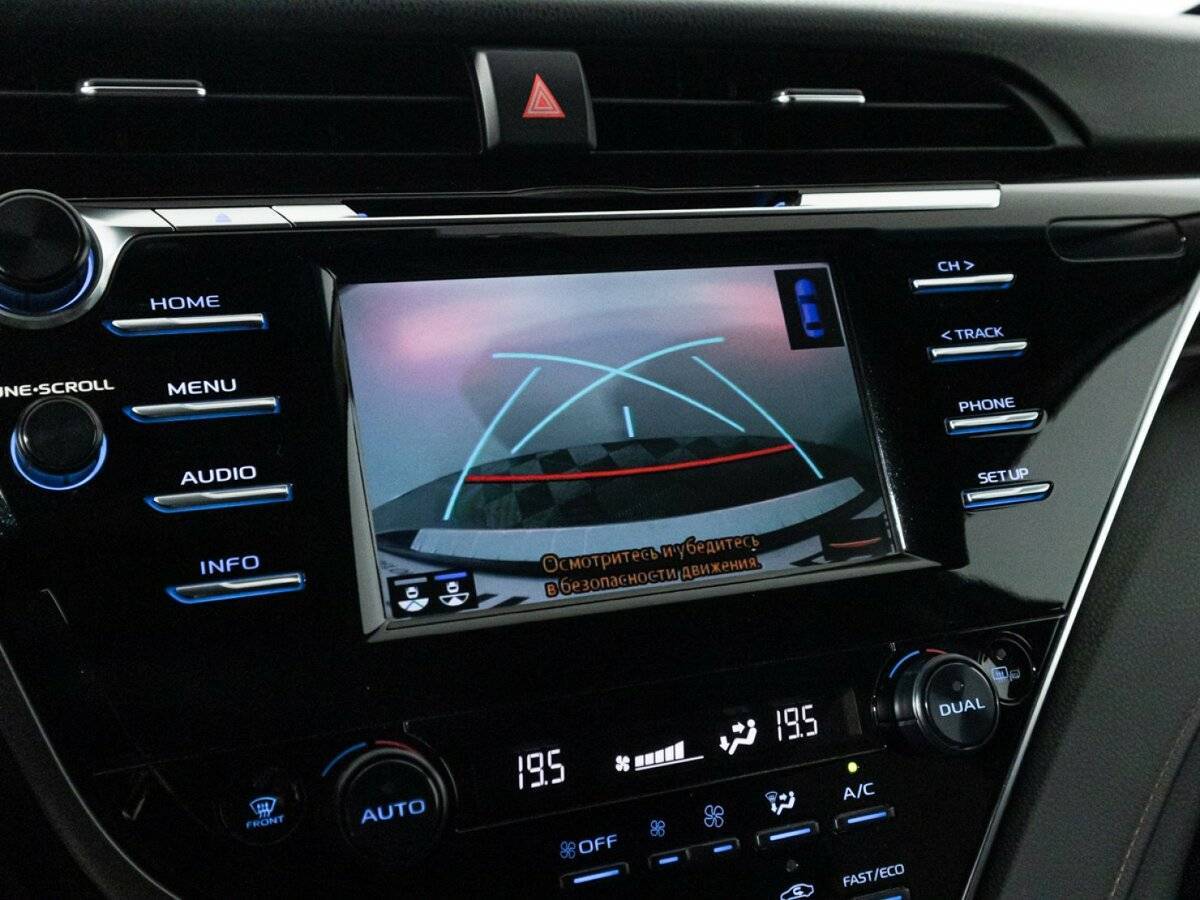Купить Toyota Camry с пробегом. Фото: #16