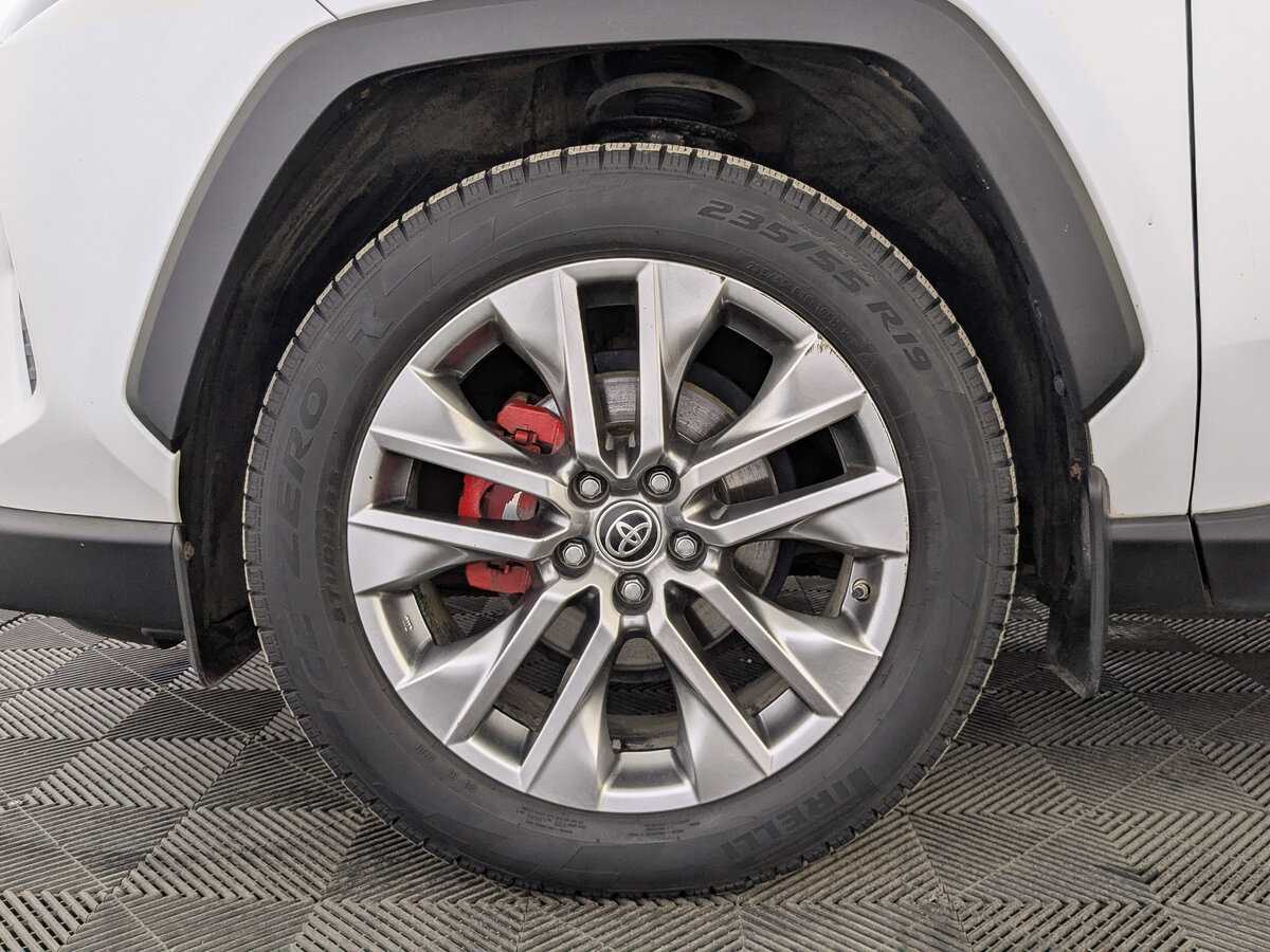 Купить Toyota RAV4 с пробегом. Фото: #11