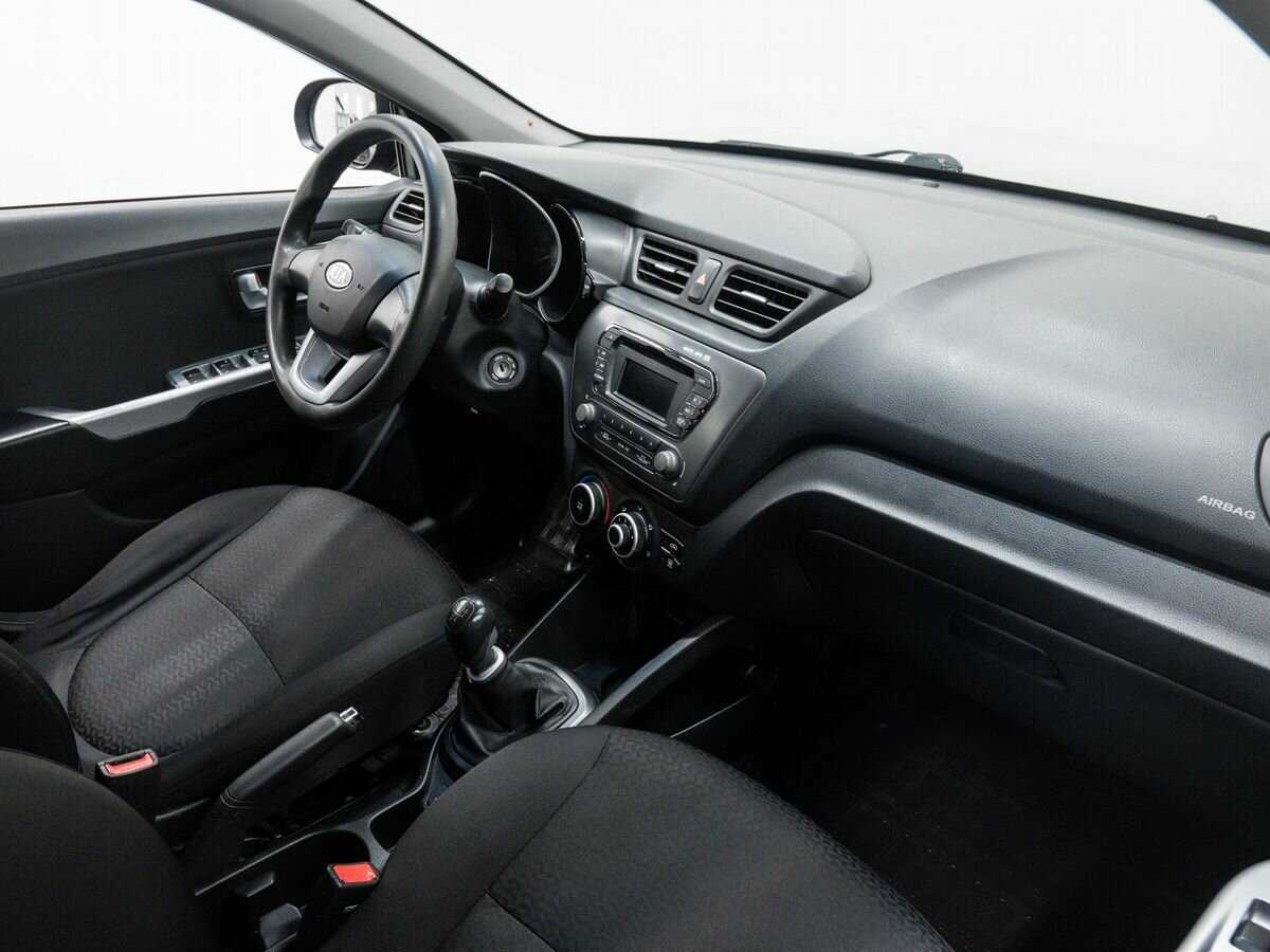 Купить Kia Rio с пробегом. Фото: #3