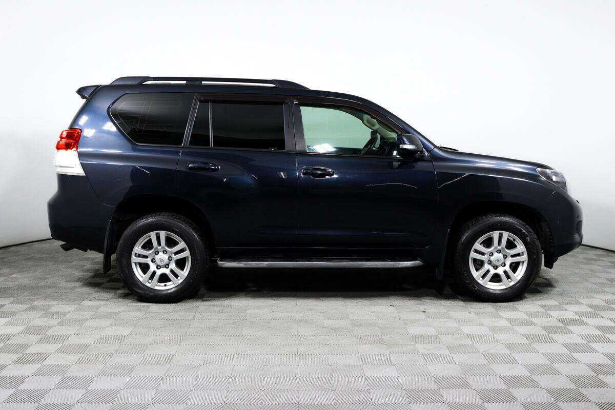 Купить Toyota Land Cruiser Prado с пробегом. Фото: #2