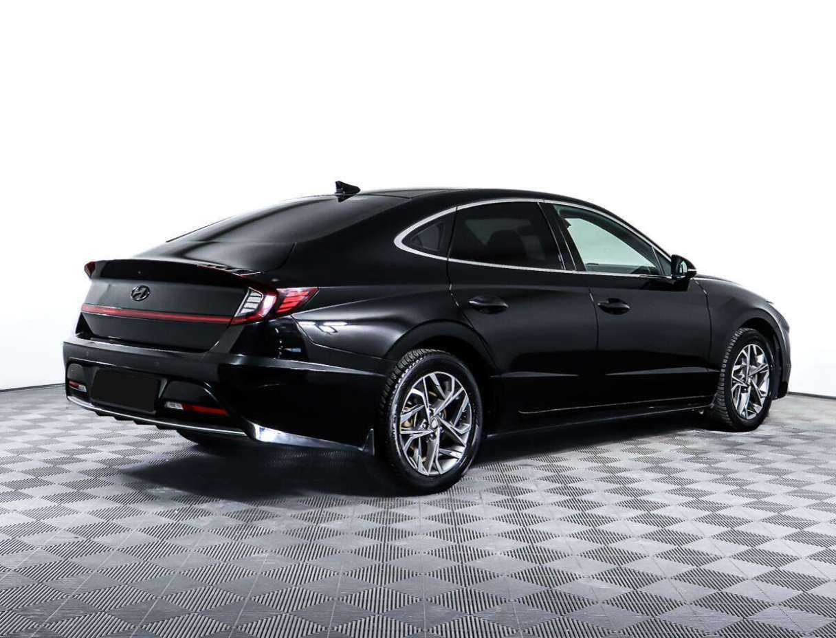 Купить Hyundai Sonata с пробегом. Фото: #4