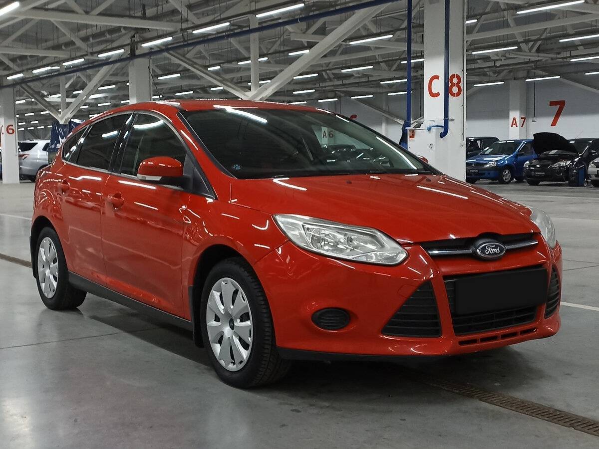 Купить Ford Focus с пробегом. Фото: #2