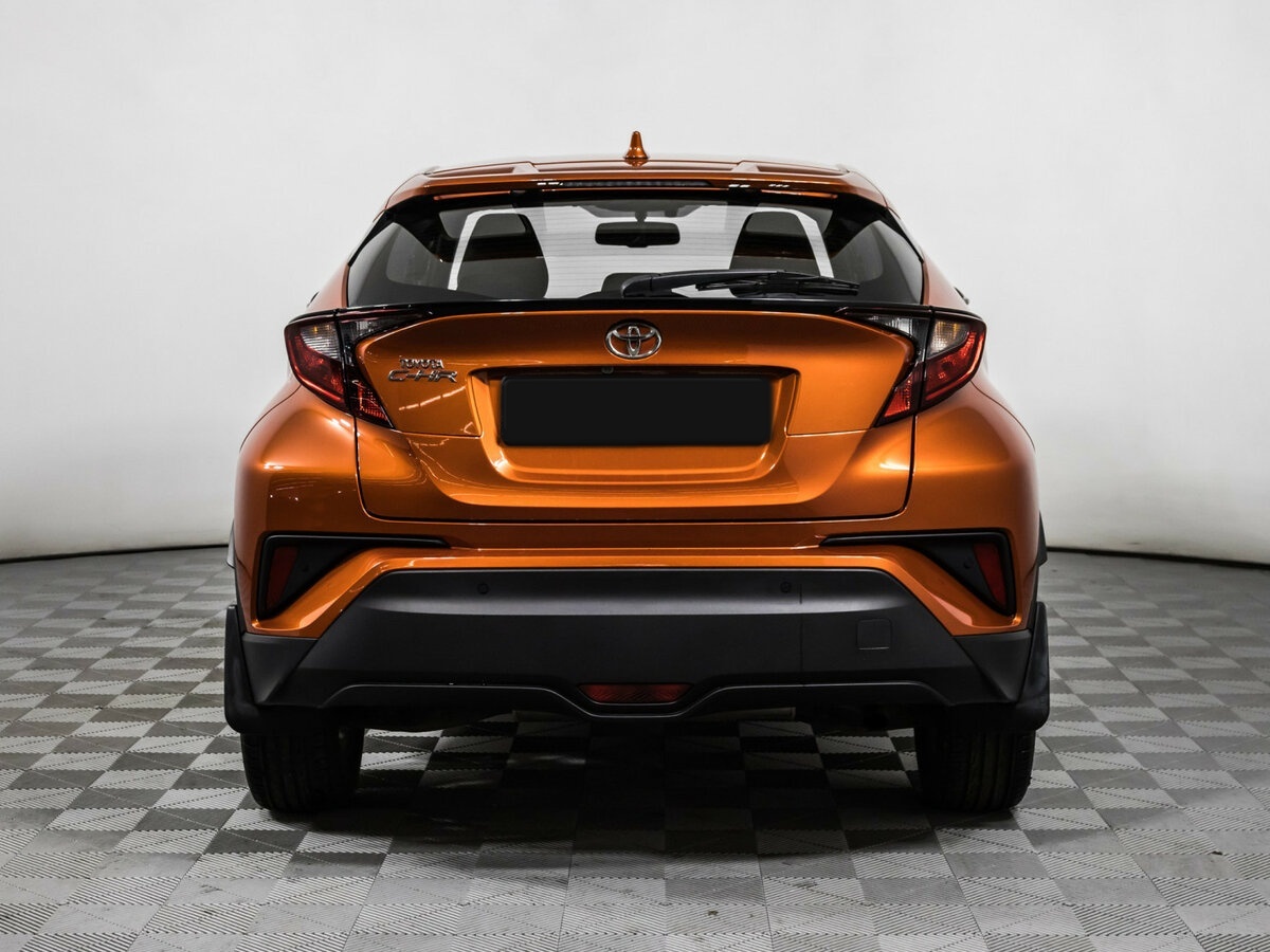 Купить Toyota C-HR с пробегом. Фото: #5