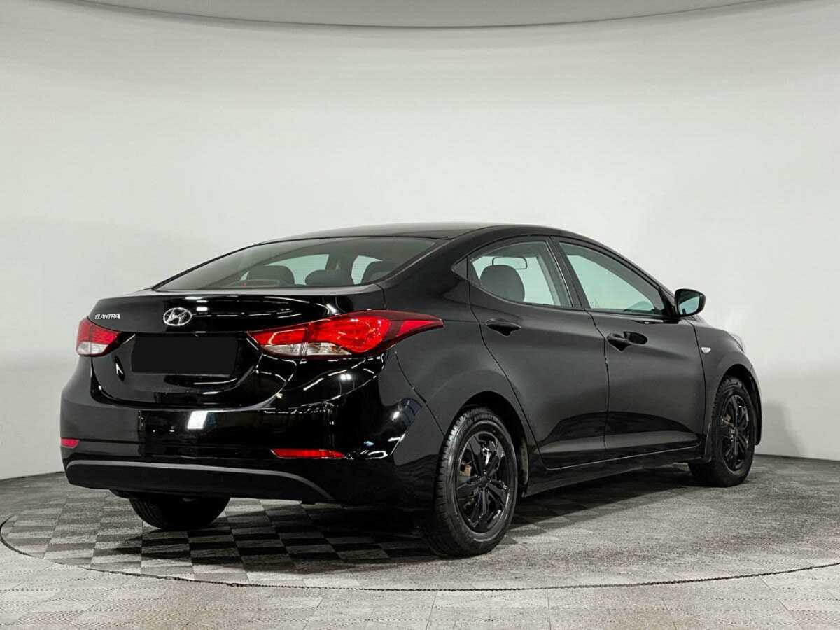 Купить Hyundai Elantra с пробегом. Фото: #4