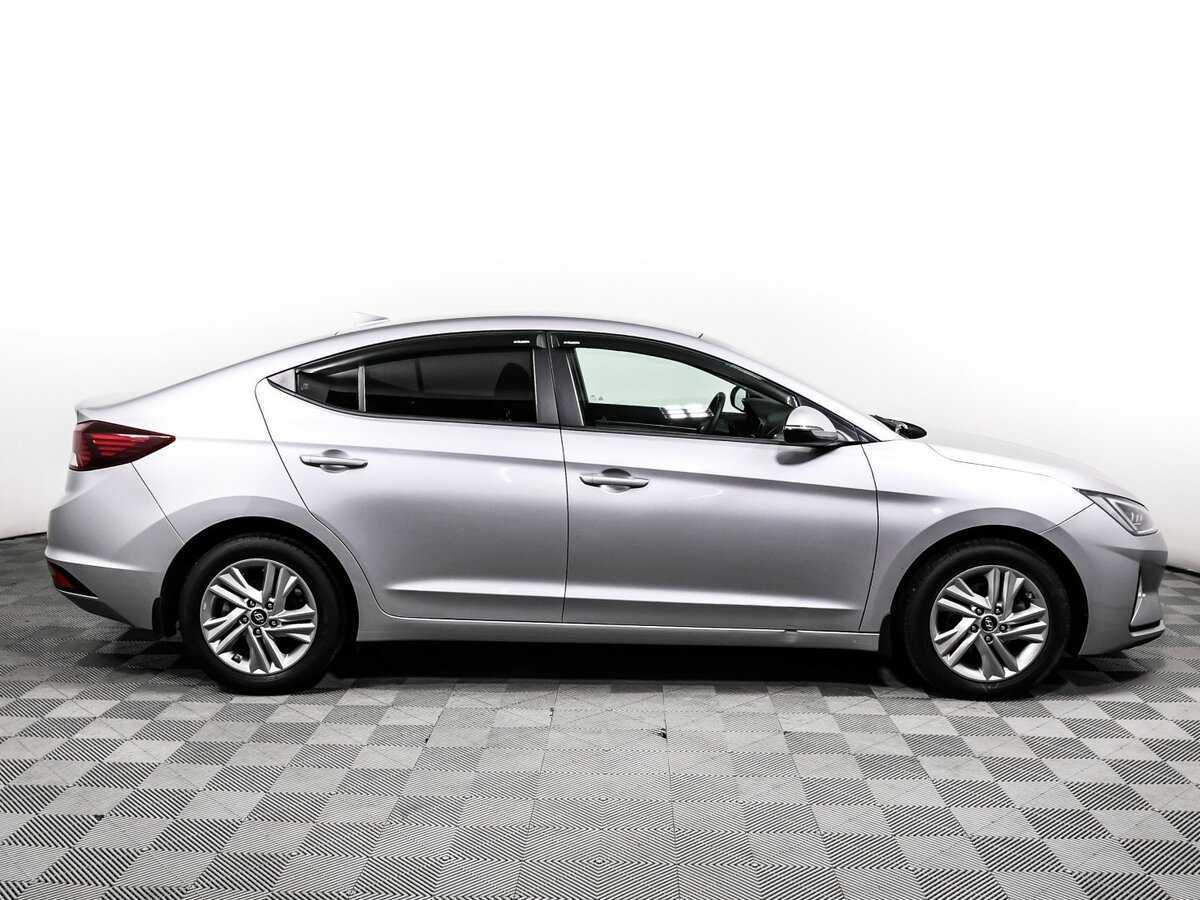 Купить Hyundai Elantra с пробегом. Фото: #3