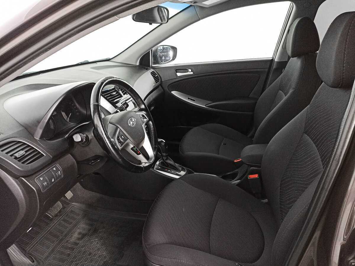 Купить Hyundai Solaris с пробегом. Фото: #12