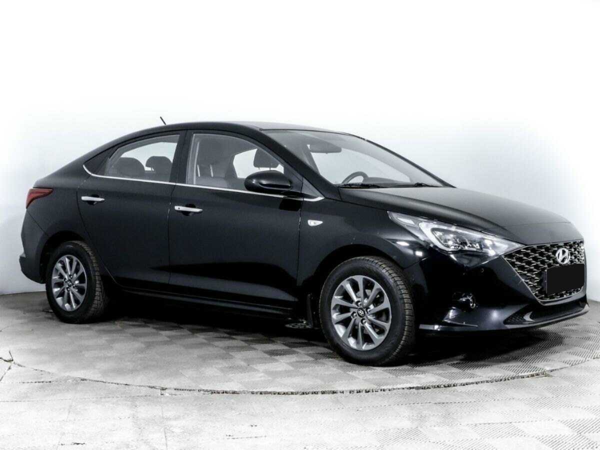 Купить Hyundai Solaris с пробегом. Фото: #2