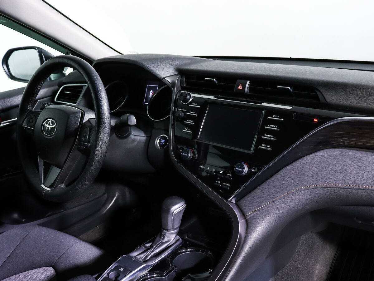 Купить Toyota Camry с пробегом. Фото: #6