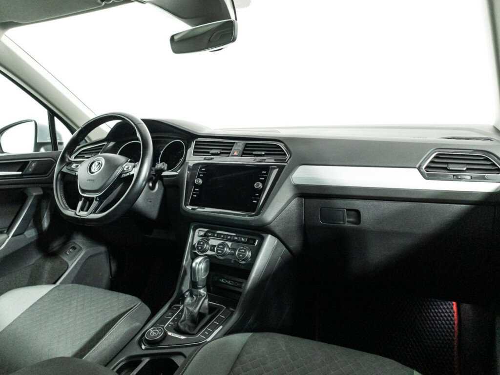 Купить Volkswagen Tiguan с пробегом. Фото: #8