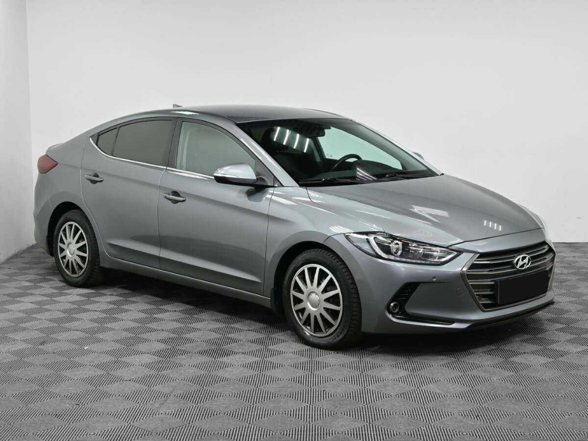 Купить Hyundai Elantra с пробегом. Фото: #2