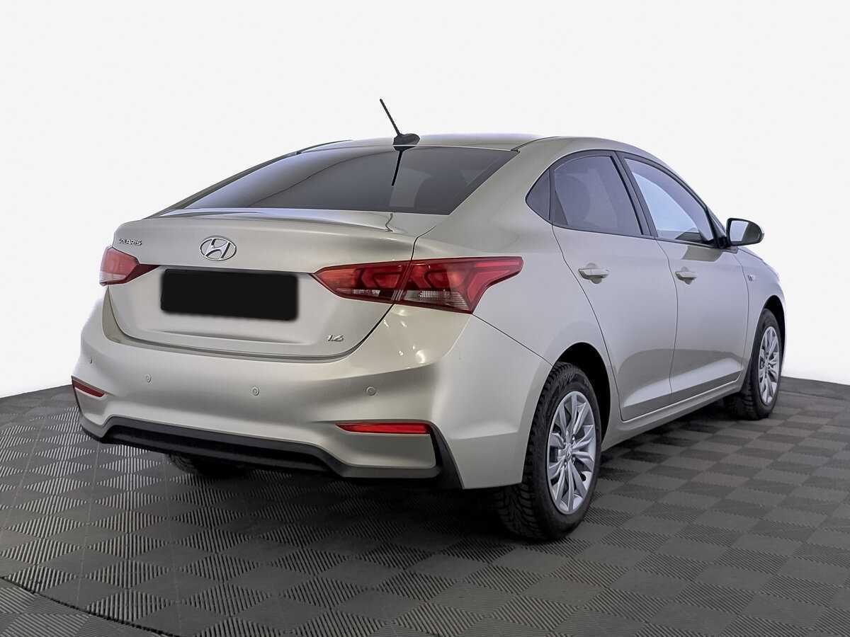 Купить Hyundai Solaris с пробегом. Фото: #4