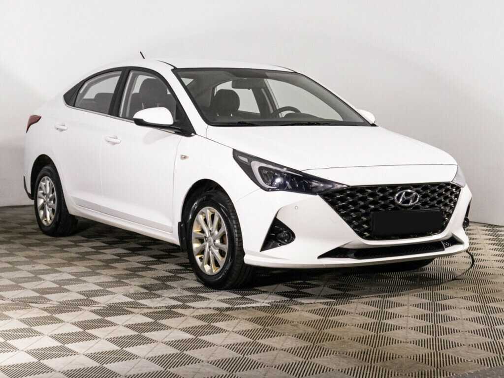 Купить Hyundai Solaris с пробегом. Фото: #2