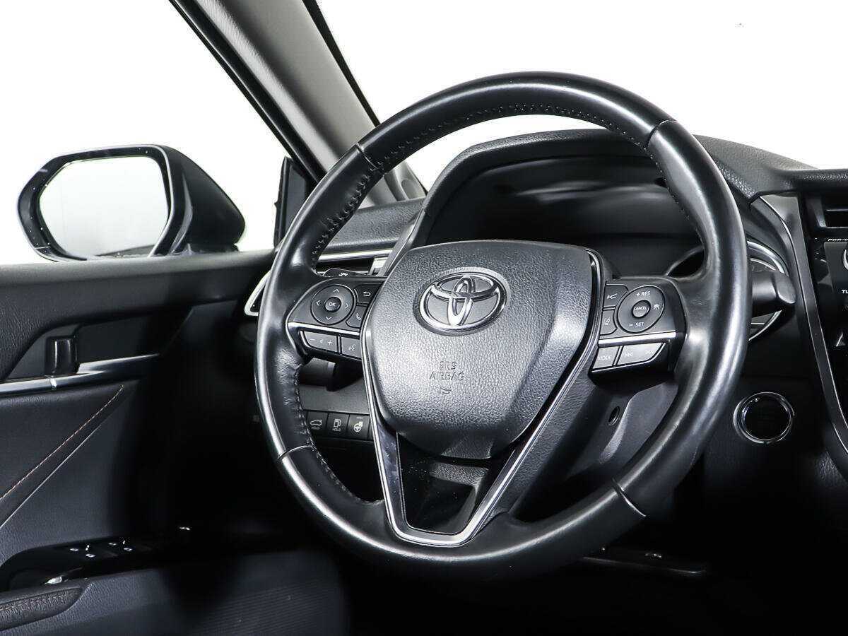 Купить Toyota Camry с пробегом. Фото: #14