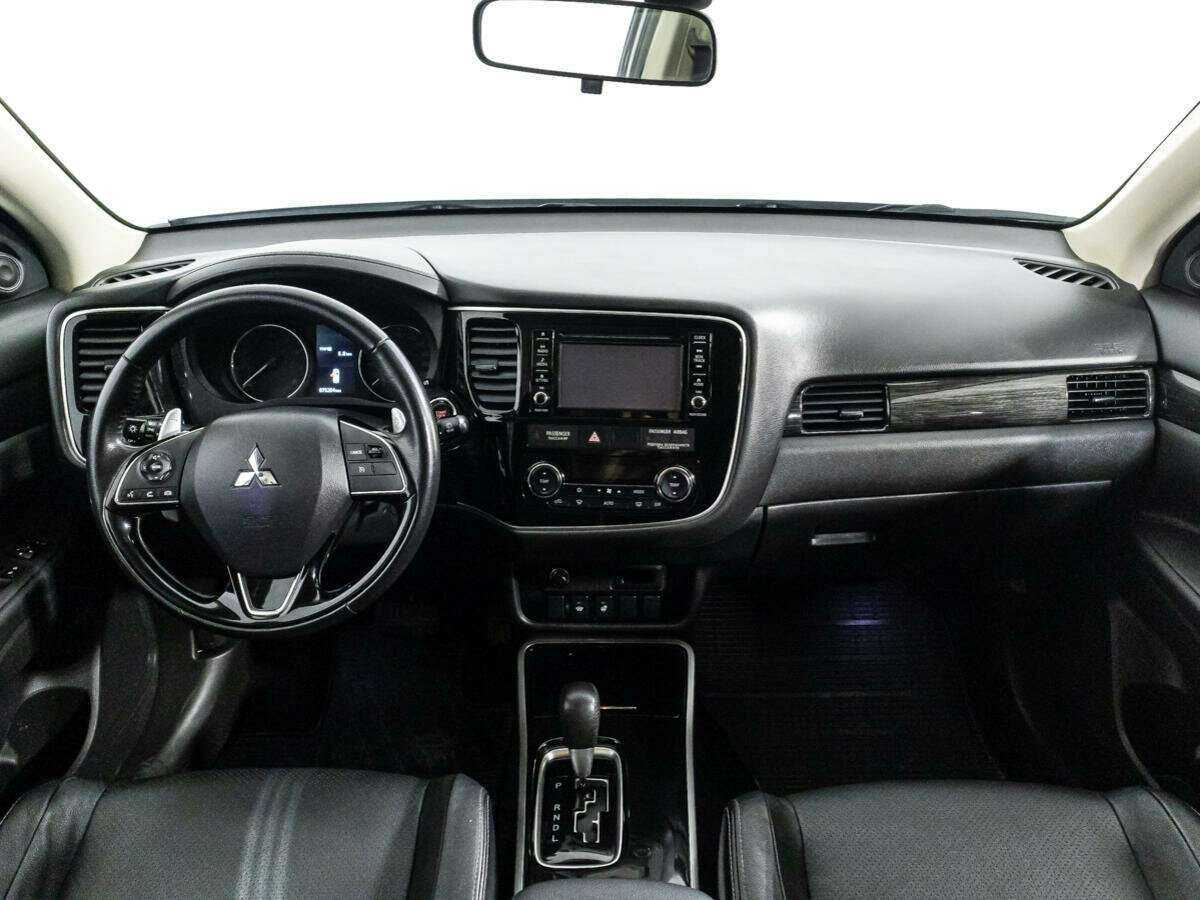 Купить Mitsubishi Outlander с пробегом. Фото: #12