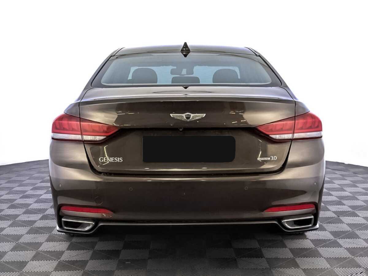 Купить Hyundai Genesis с пробегом. Фото: #5