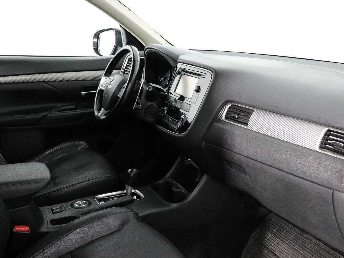 Купить Mitsubishi Outlander с пробегом. Фото: #8