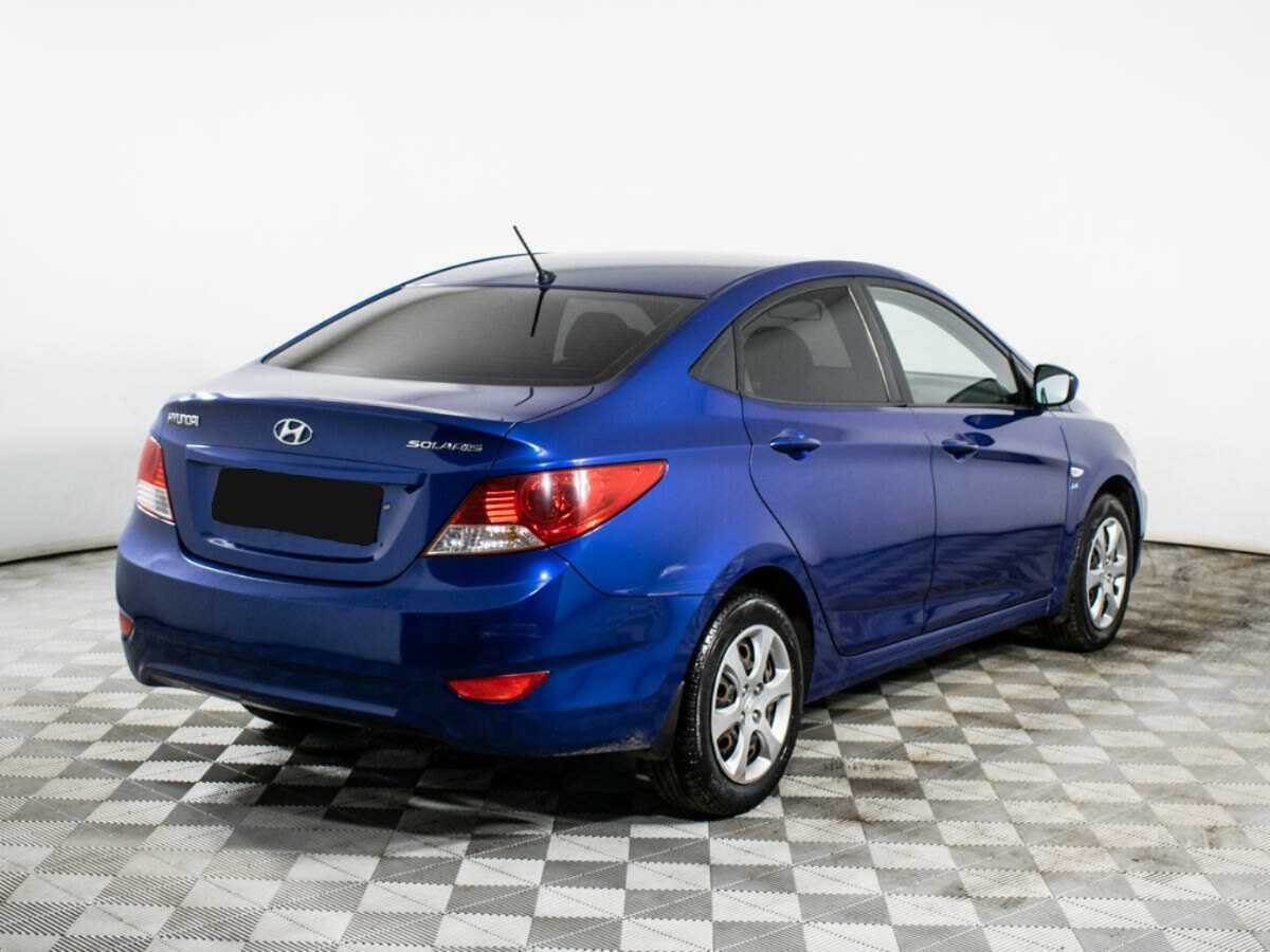 Купить Hyundai Solaris с пробегом. Фото: #4