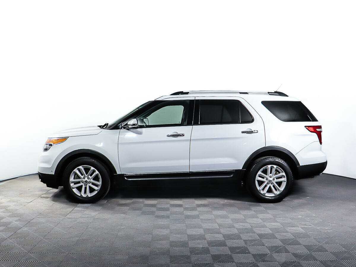 Купить Ford Explorer с пробегом. Фото: #7
