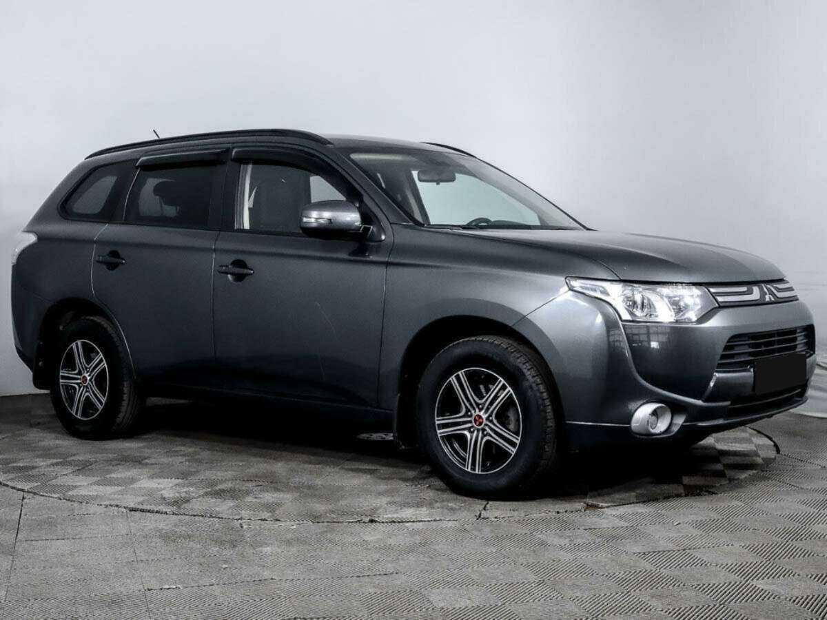 Купить Mitsubishi Outlander с пробегом. Фото: #2