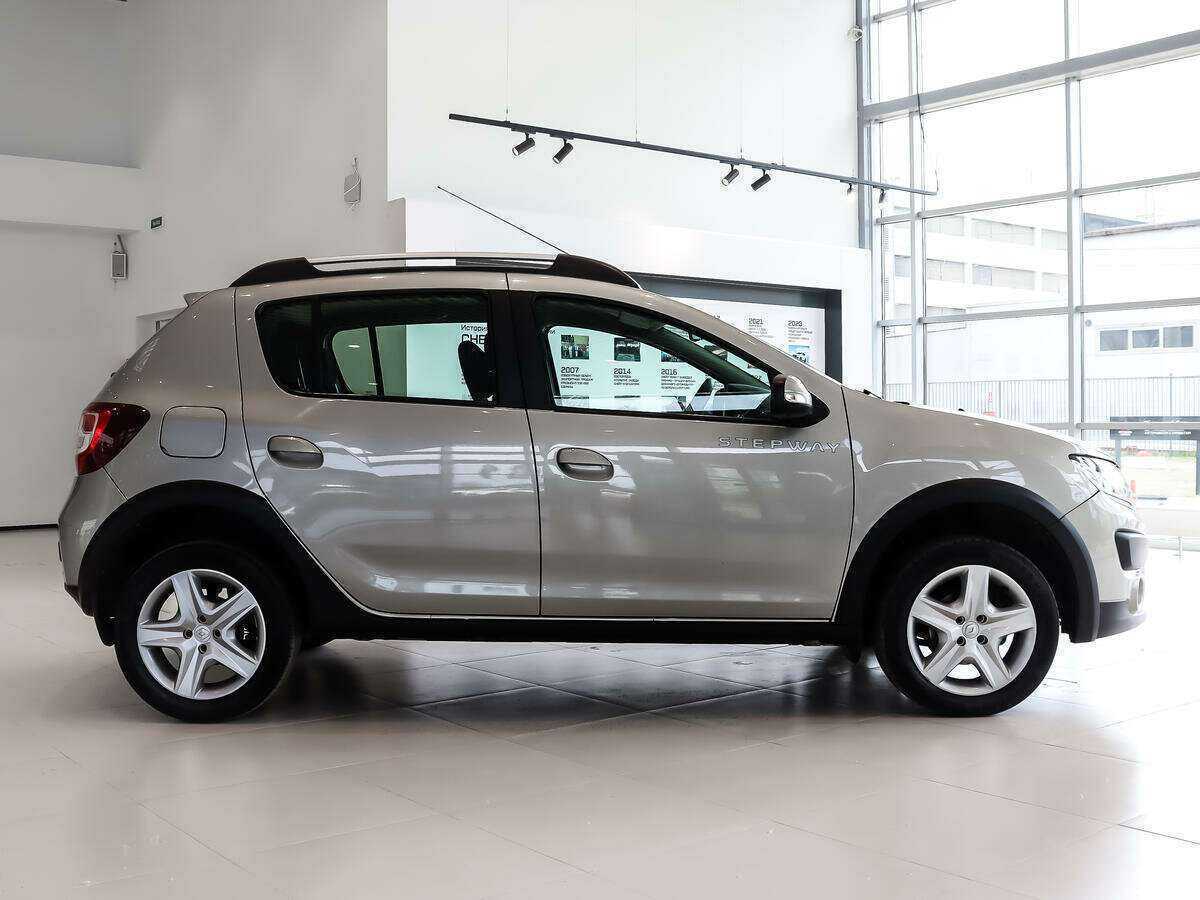 Купить Renault Sandero с пробегом. Фото: #7