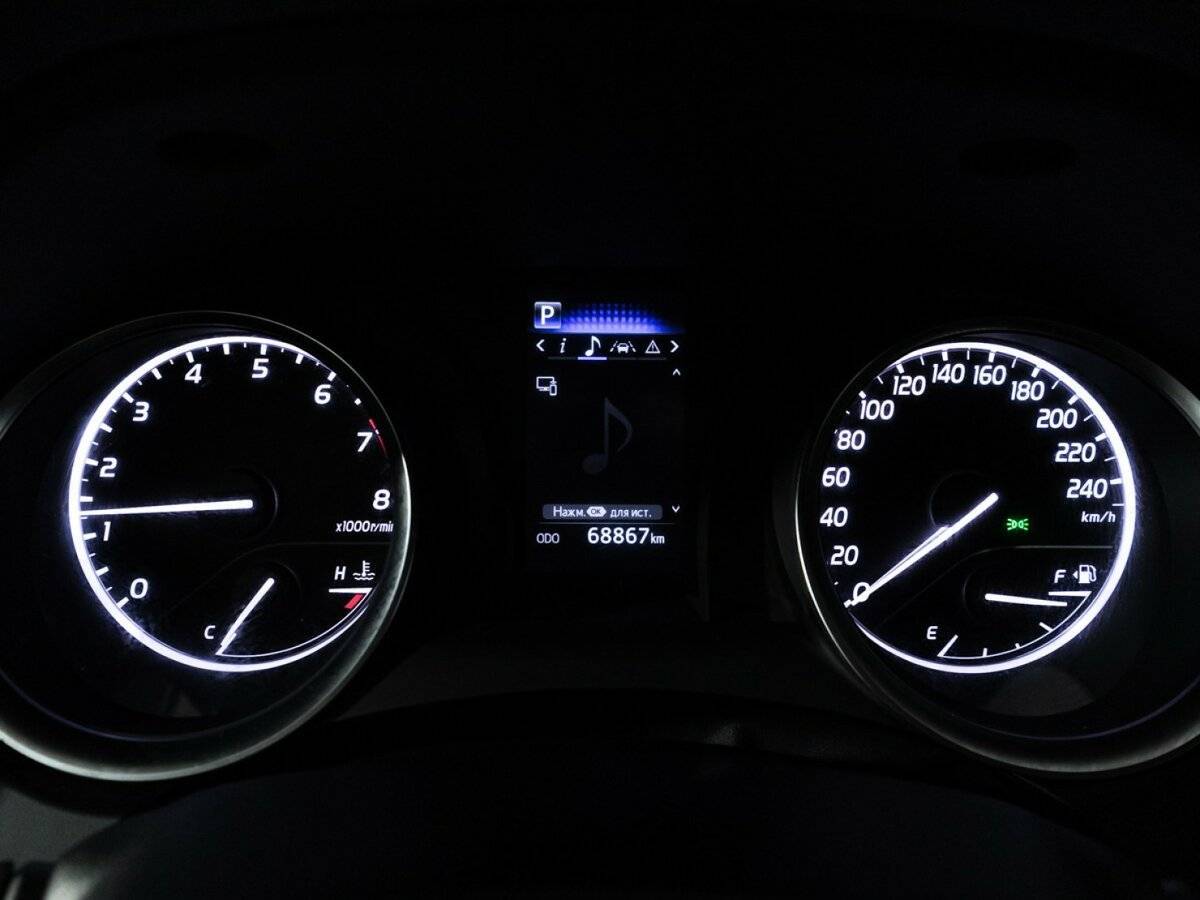 Купить Toyota Camry с пробегом. Фото: #9