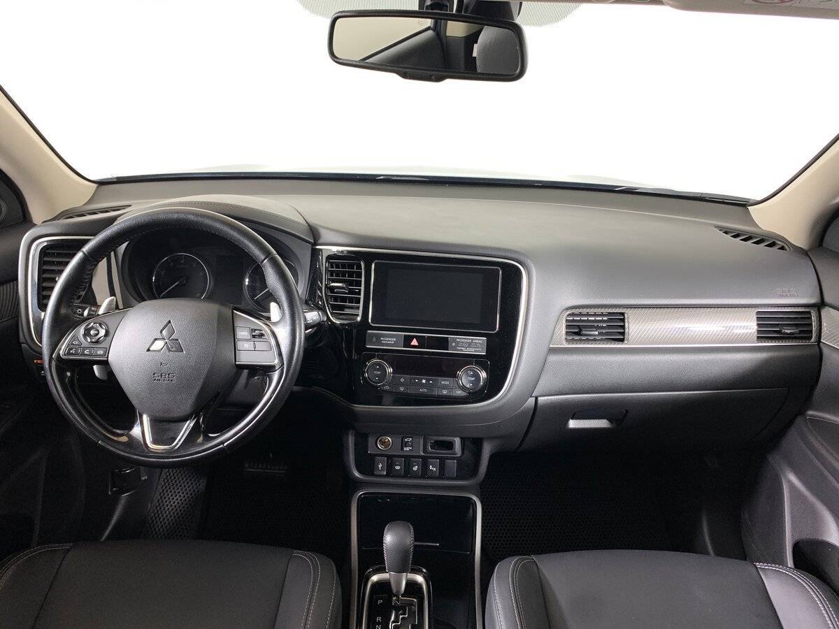 Купить Mitsubishi Outlander с пробегом. Фото: #11