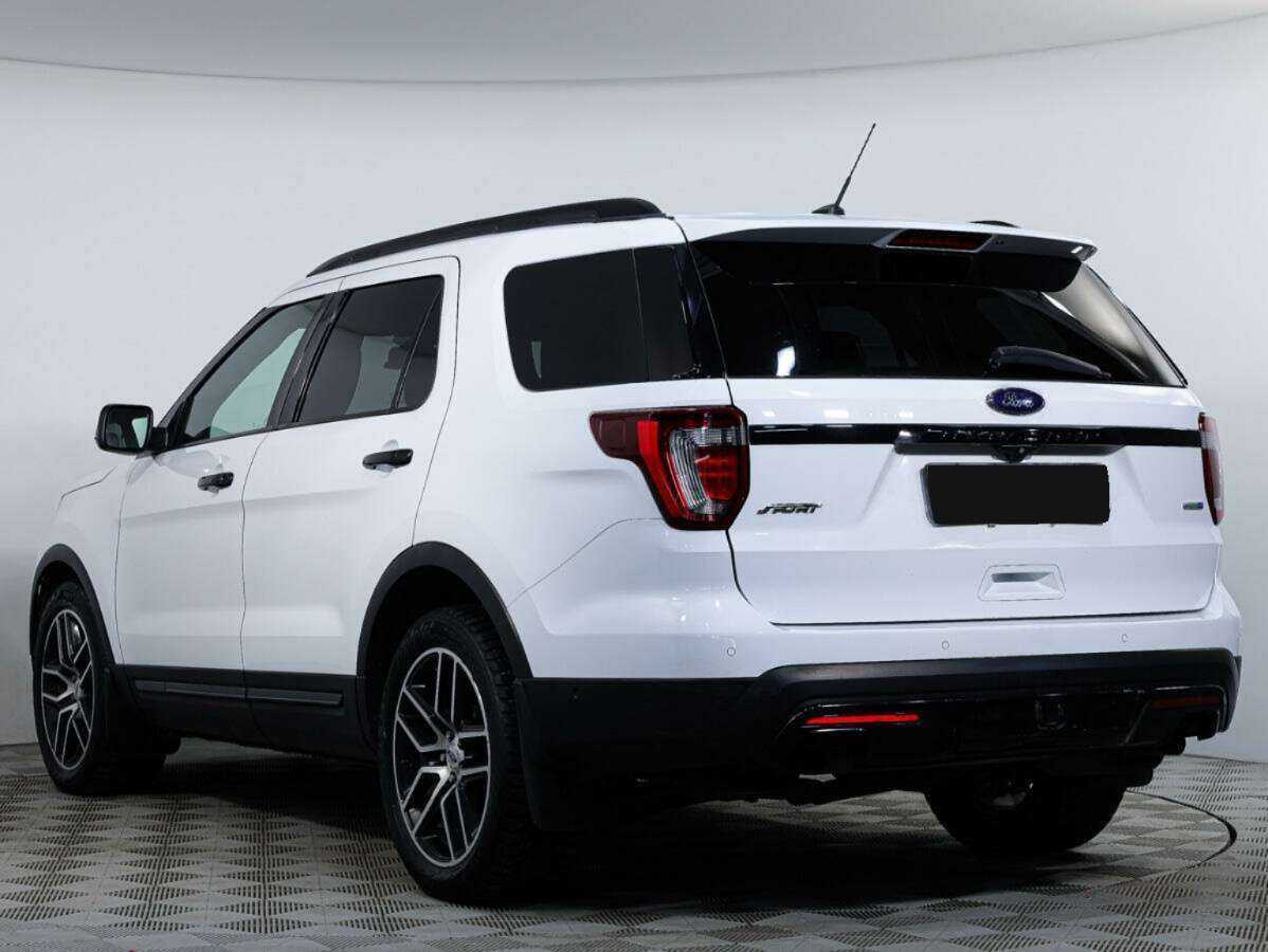 Купить Ford Explorer с пробегом. Фото: #6