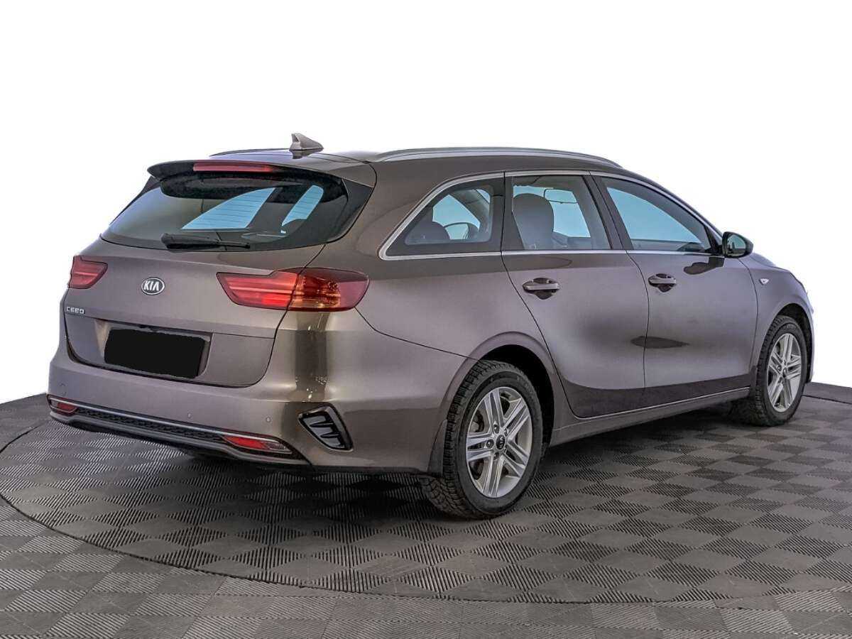 Купить Kia Ceed с пробегом. Фото: #4