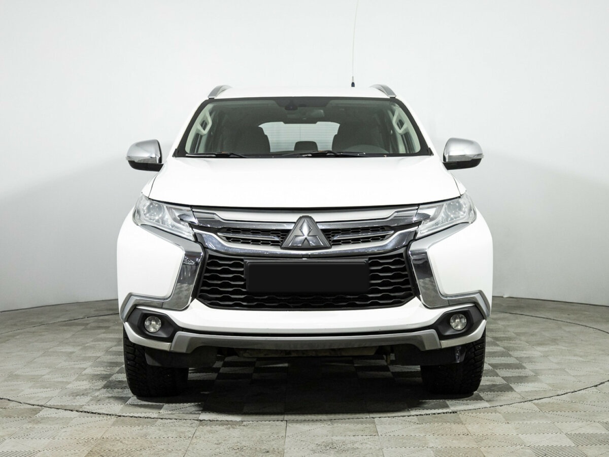Купить Mitsubishi Pajero Sport с пробегом. Фото: #1
