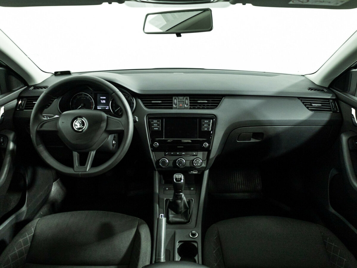 Купить Skoda Octavia с пробегом. Фото: #10