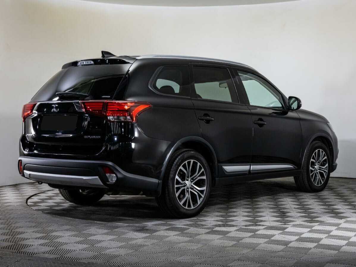 Купить Mitsubishi Outlander с пробегом. Фото: #4
