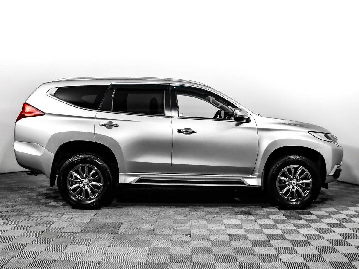 Купить Mitsubishi Pajero Sport с пробегом. Фото: #3