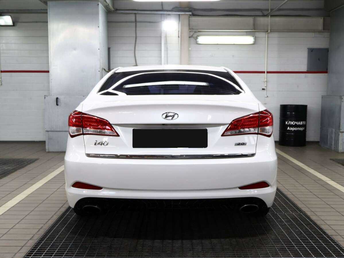 Купить Hyundai i40 с пробегом. Фото: #3