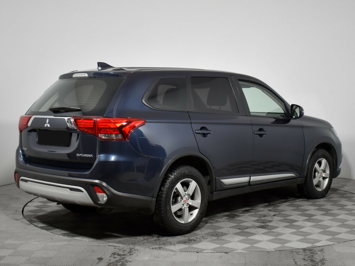Купить Mitsubishi Outlander с пробегом. Фото: #4
