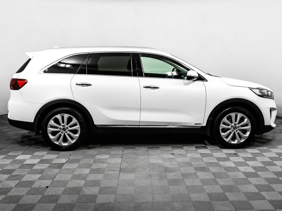 Купить Kia Sorento с пробегом. Фото: #3