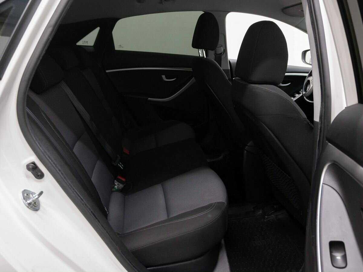 Купить Hyundai i30 с пробегом. Фото: #9