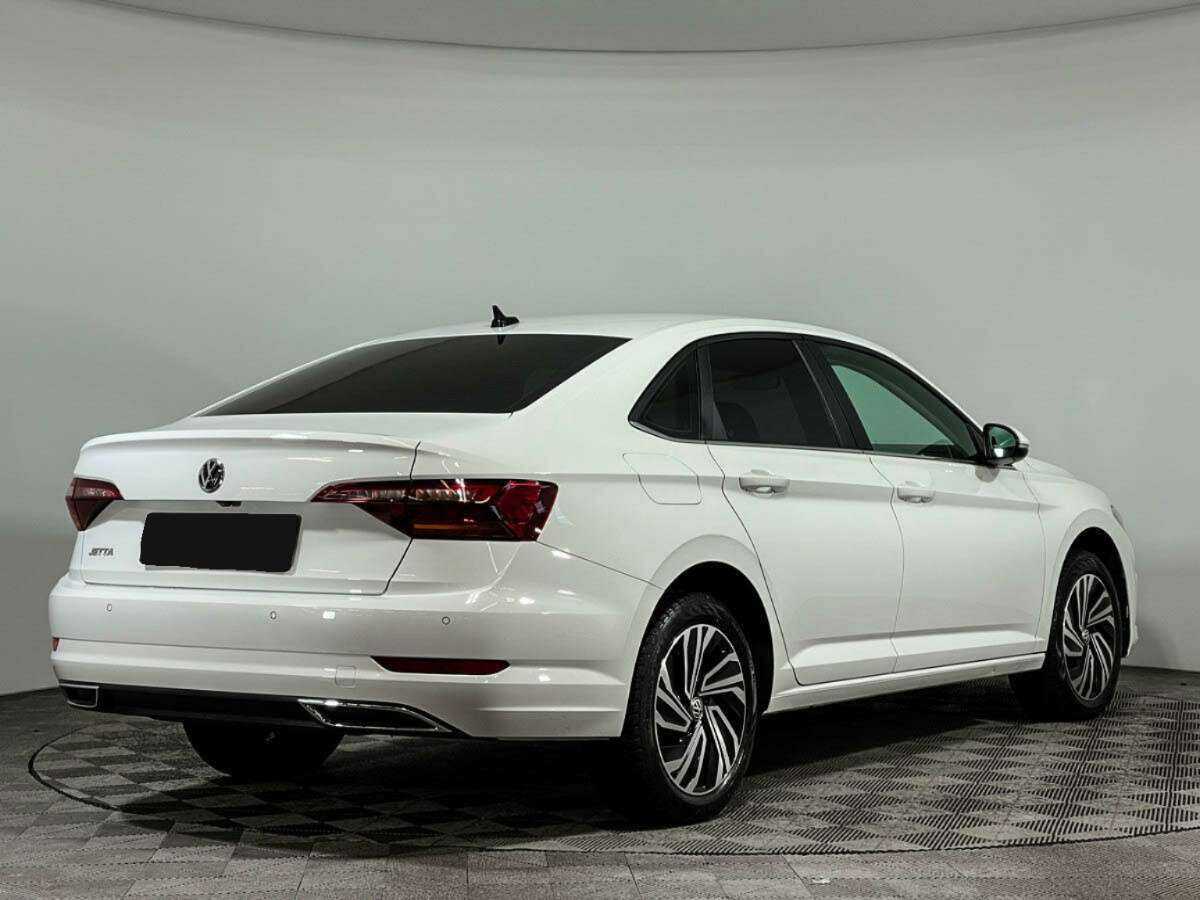 Купить Volkswagen Jetta с пробегом. Фото: #3