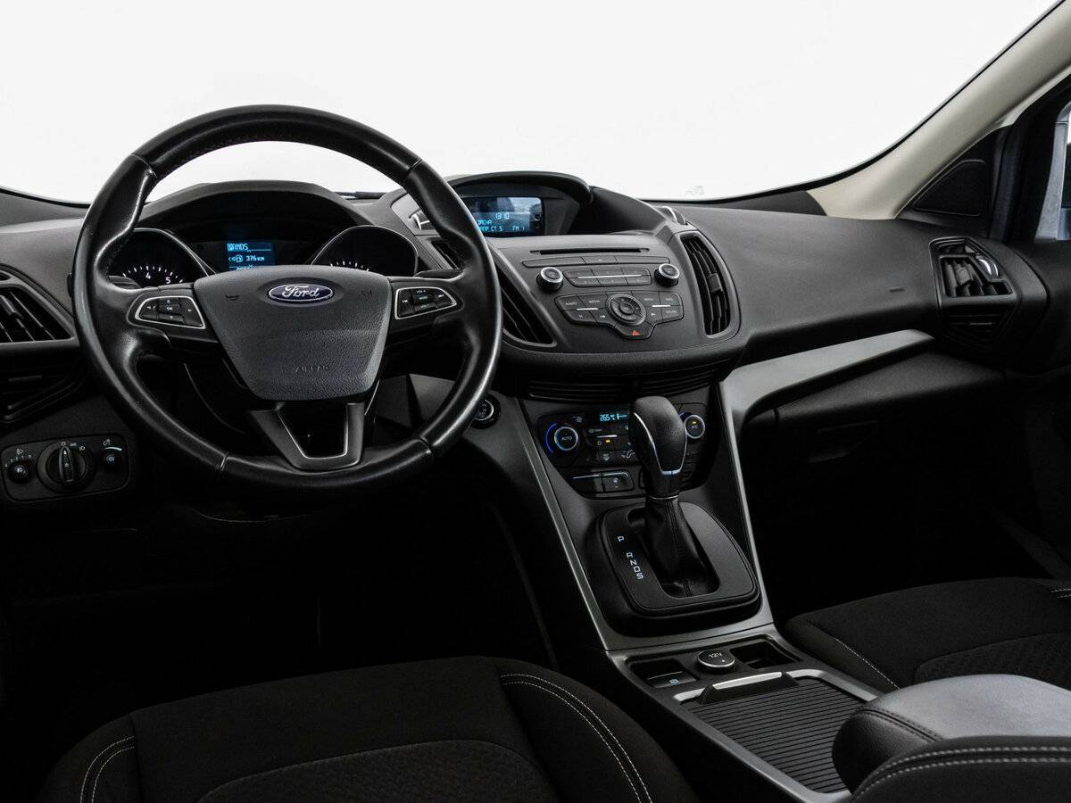Купить Ford Kuga с пробегом. Фото: #8