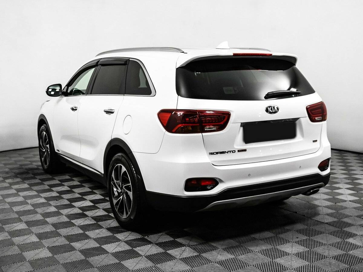 Купить Kia Sorento с пробегом. Фото: #6