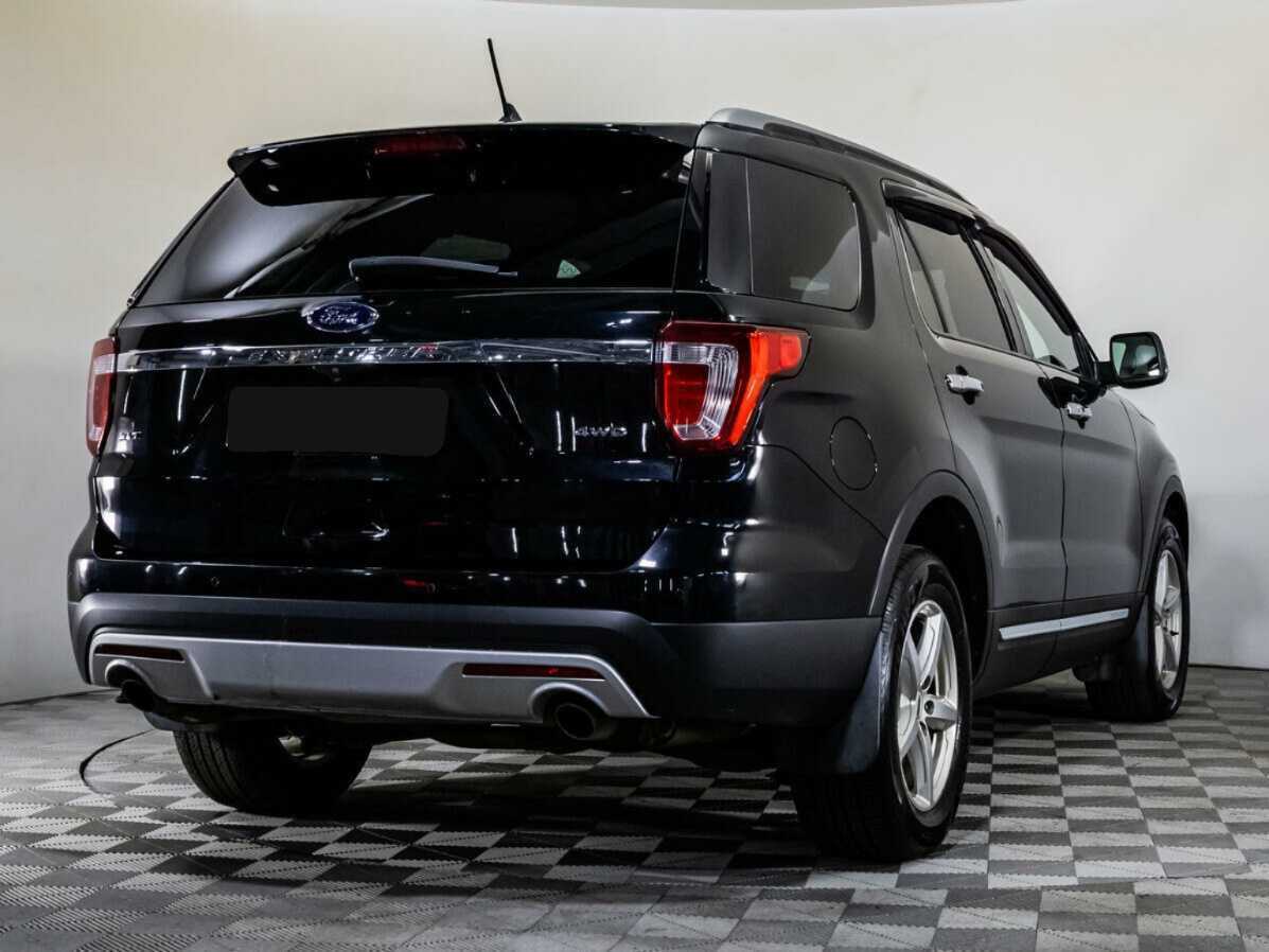 Купить Ford Explorer с пробегом. Фото: #3