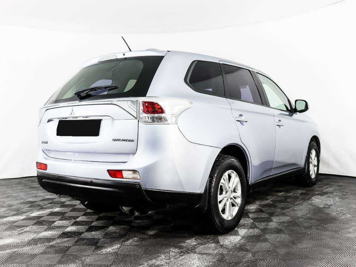 Купить Mitsubishi Outlander с пробегом. Фото: #4