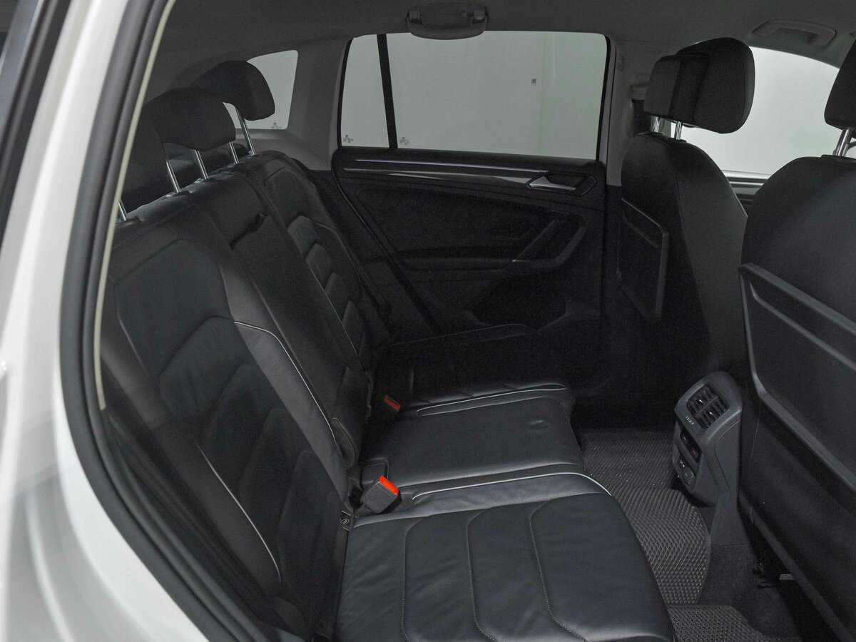 Купить Volkswagen Tiguan с пробегом. Фото: #13