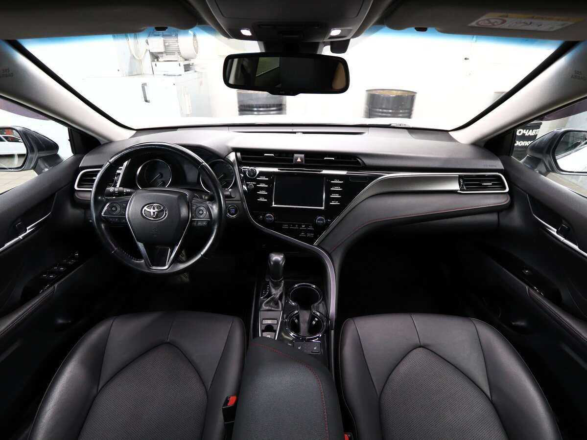 Купить Toyota Camry с пробегом. Фото: #14