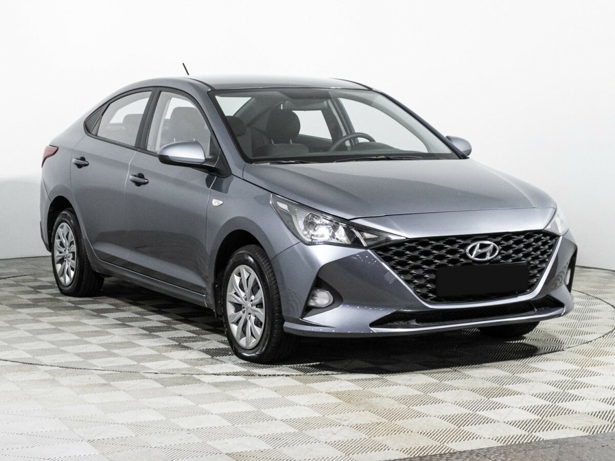 Купить Hyundai Solaris с пробегом. Фото: #2