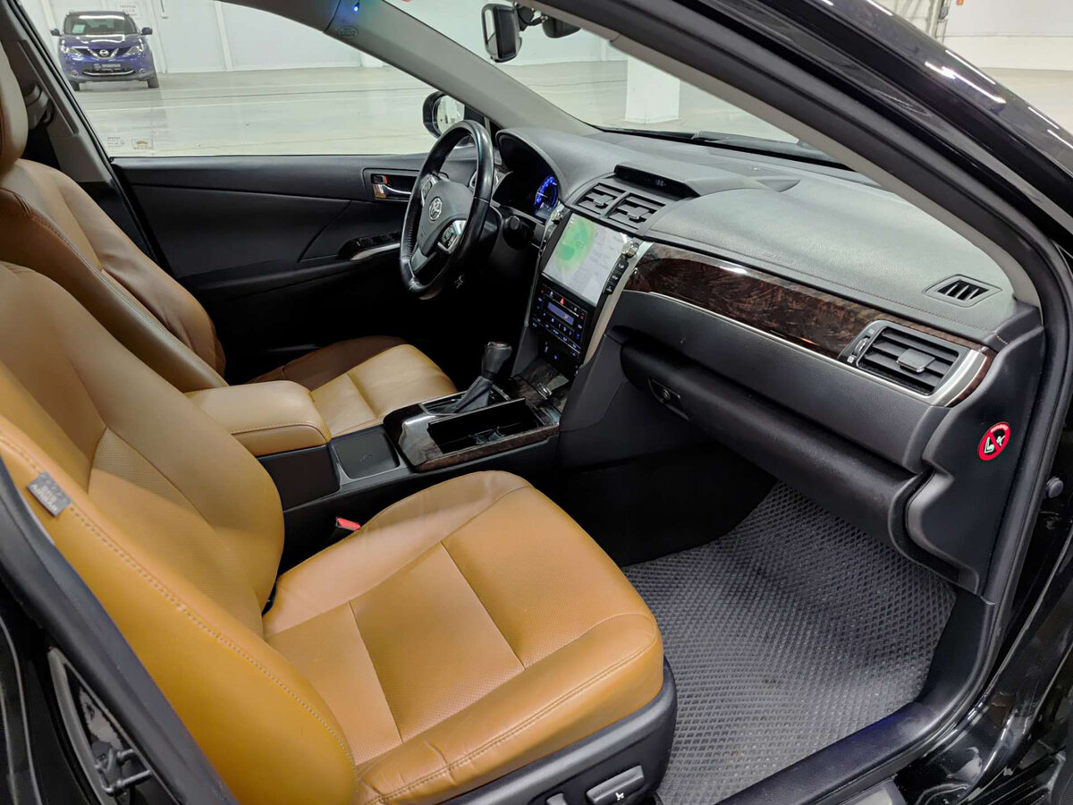 Купить Toyota Camry с пробегом. Фото: #10
