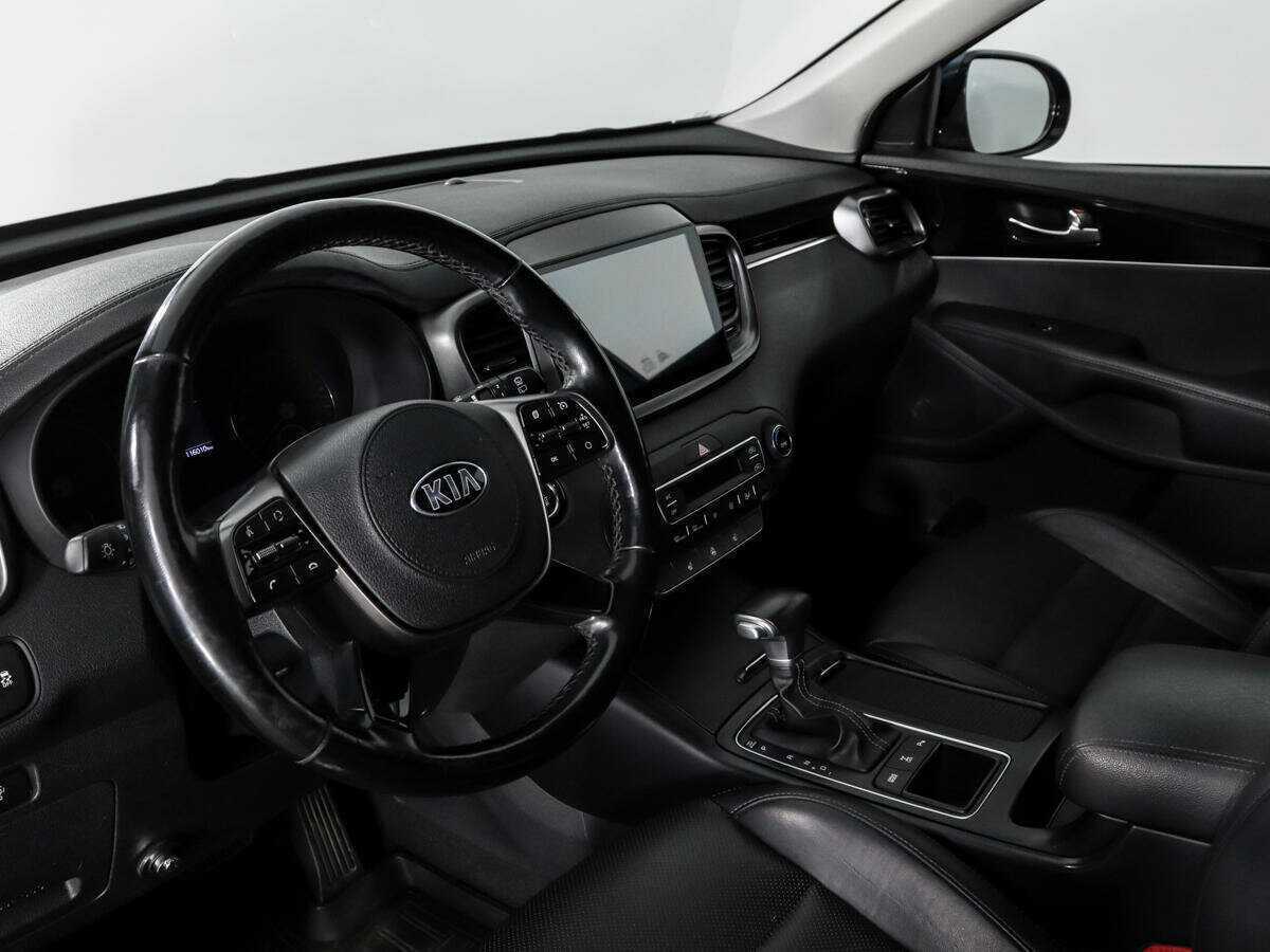 Купить Kia Sorento с пробегом. Фото: #8