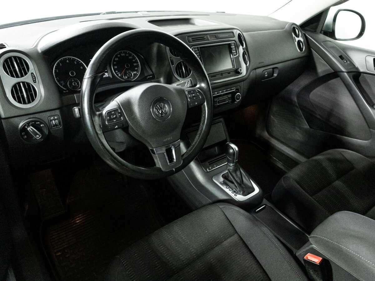 Купить Volkswagen Tiguan с пробегом. Фото: #10