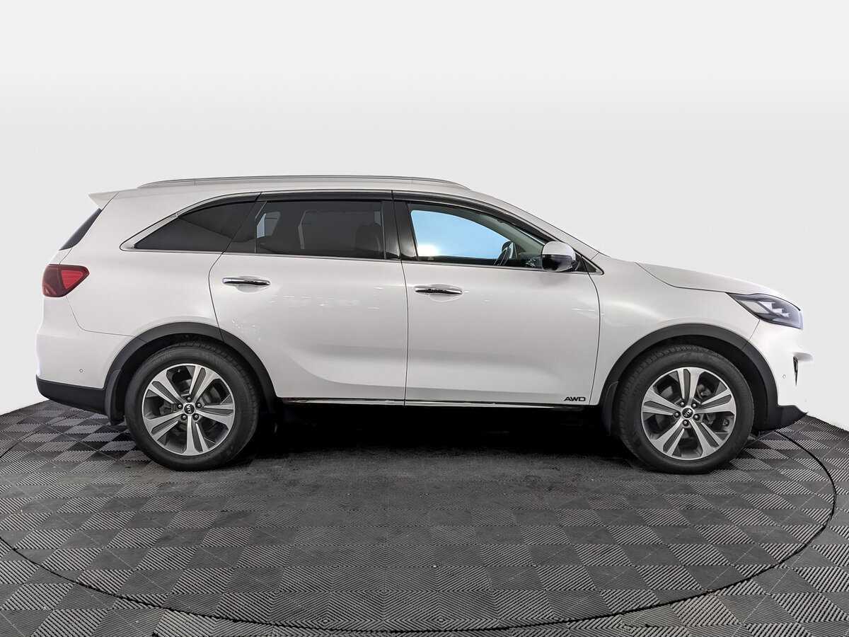 Купить Kia Sorento с пробегом. Фото: #3