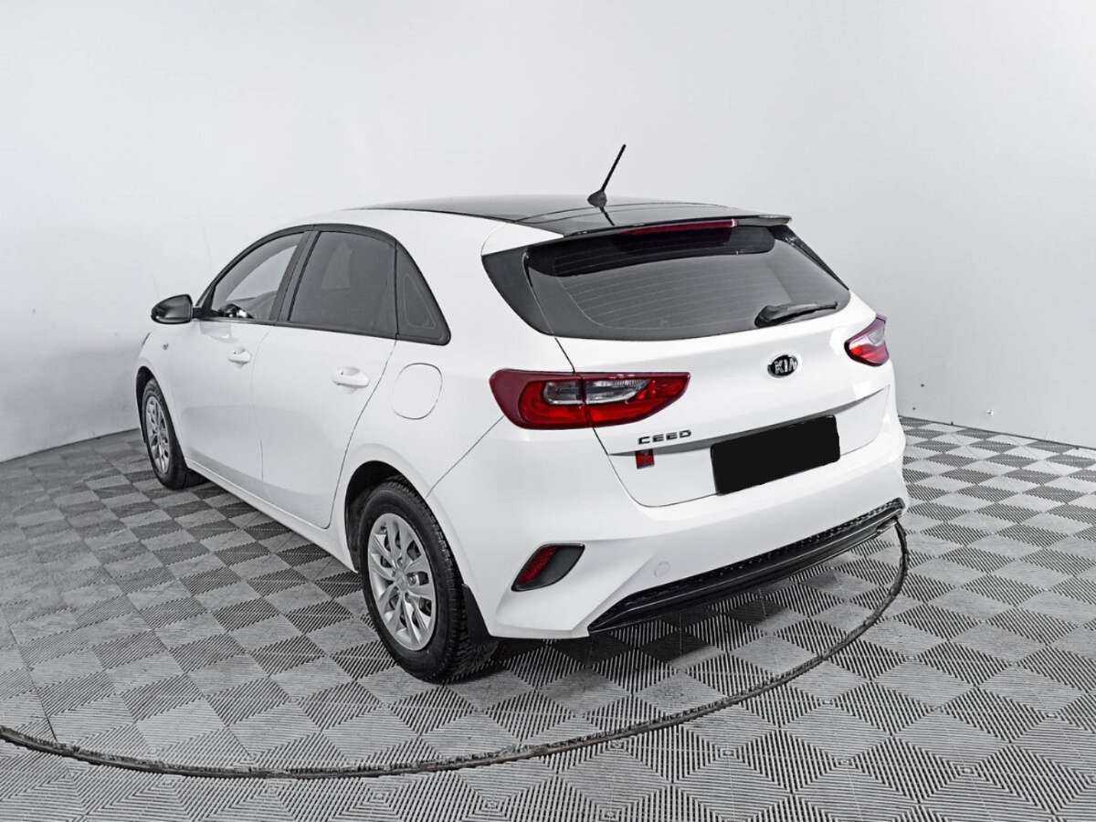 Купить Kia Ceed с пробегом. Фото: #6